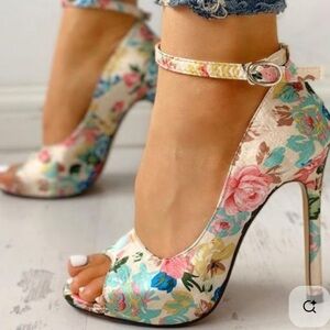 Floral Print Peep Toe Heels with Ankle Strap